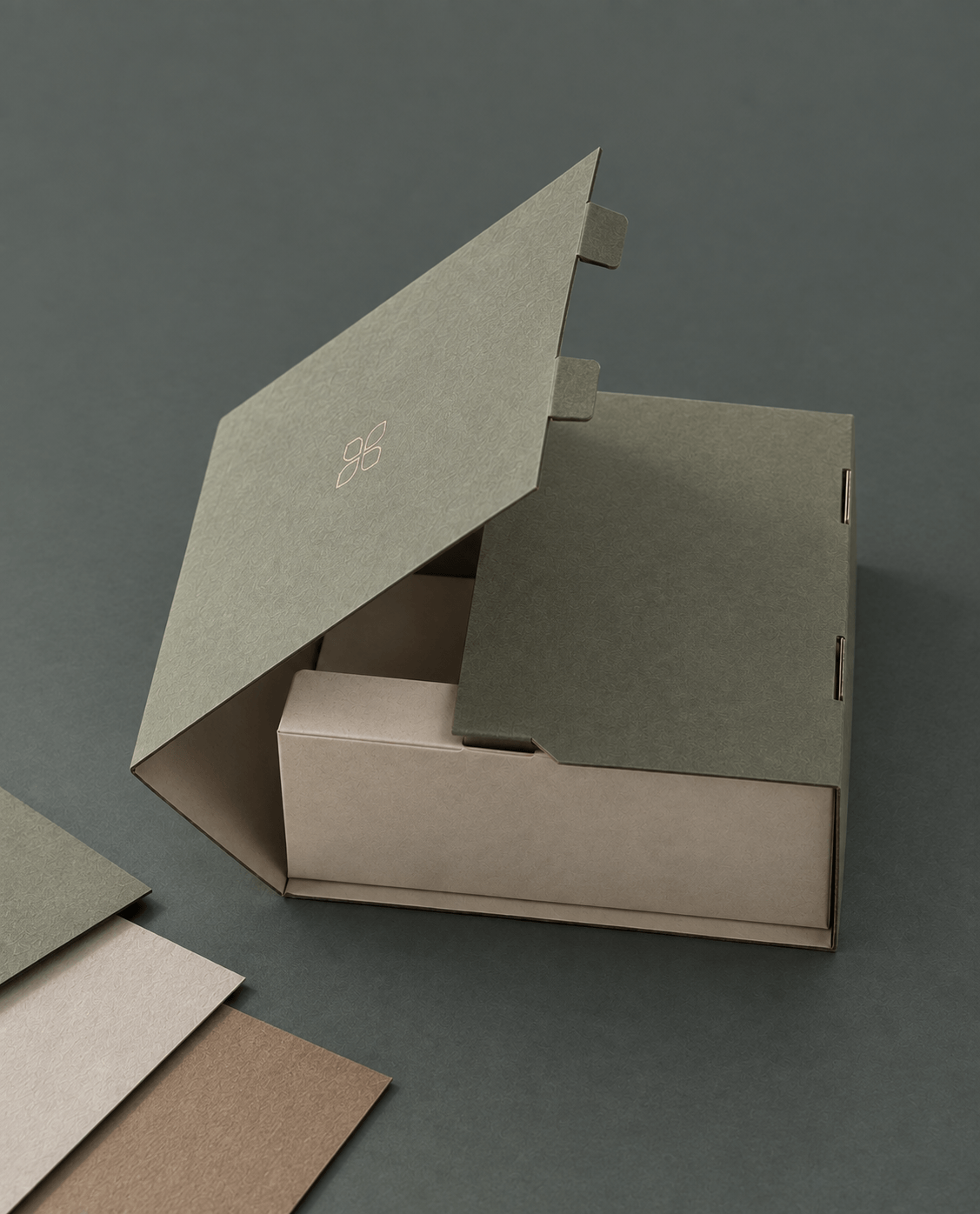 custom boxes with logo | foldable paperboard box with locking tabs and inner tray